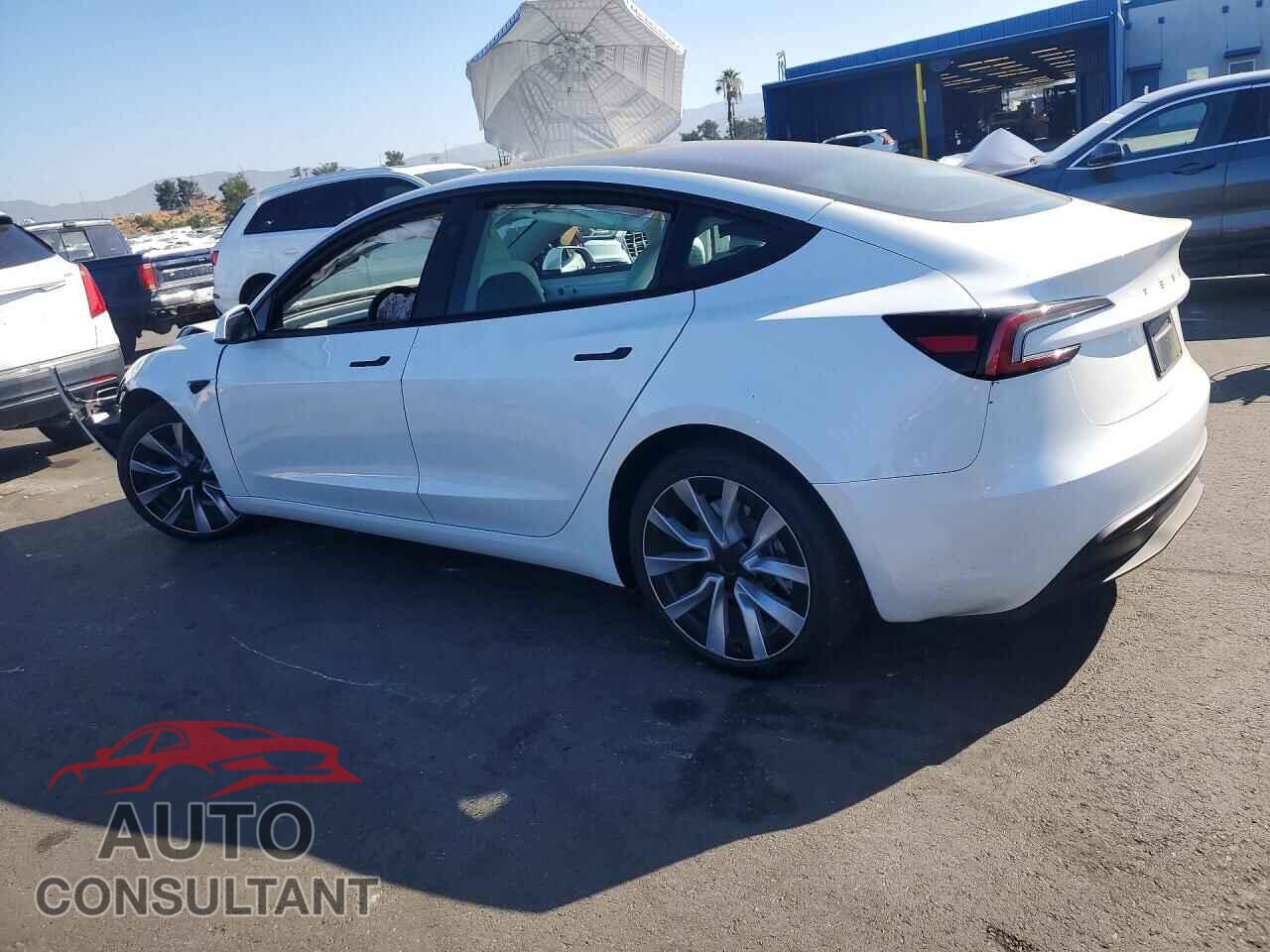 TESLA MODEL 3 2024 - 5YJ3E1EA2RF869655