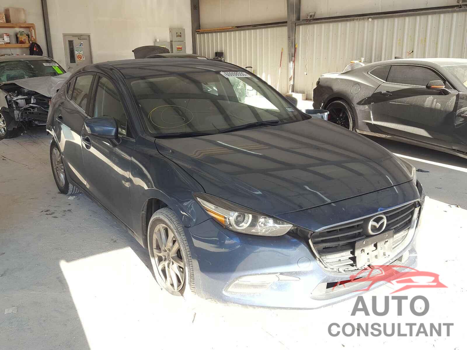 MAZDA 3 2017 - 3MZBN1U7XHM109675