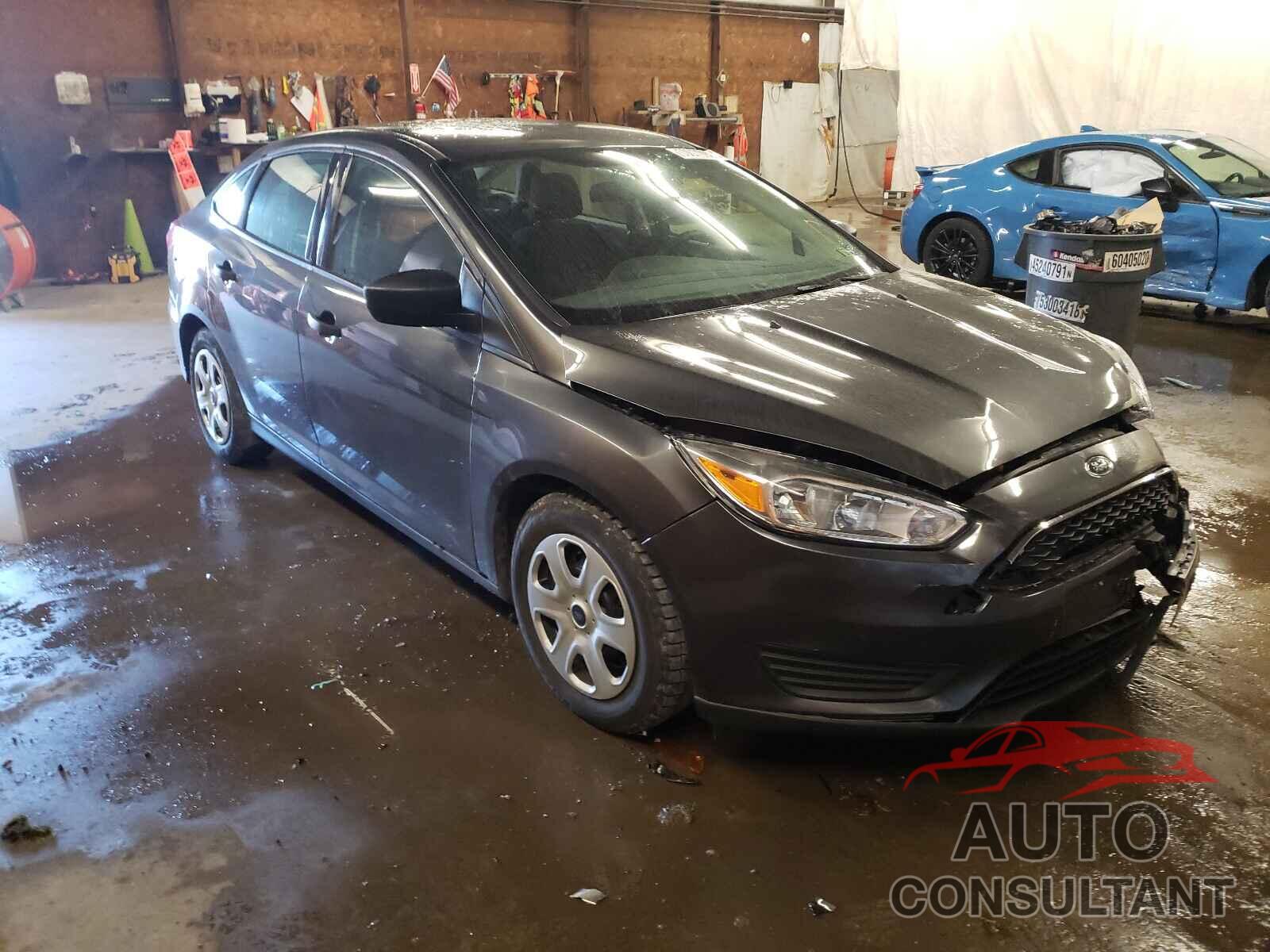 FORD FOCUS 2018 - 1FADP3E2XJL301325
