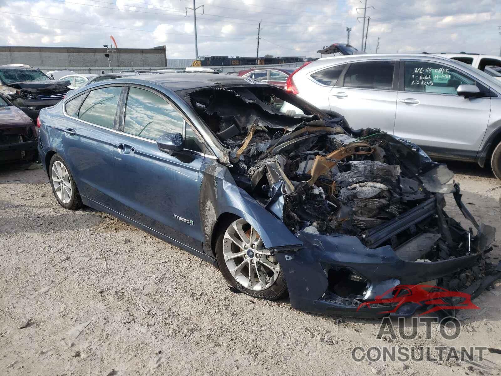 FORD FUSION 2019 - 3FA6P0LU5KR180573