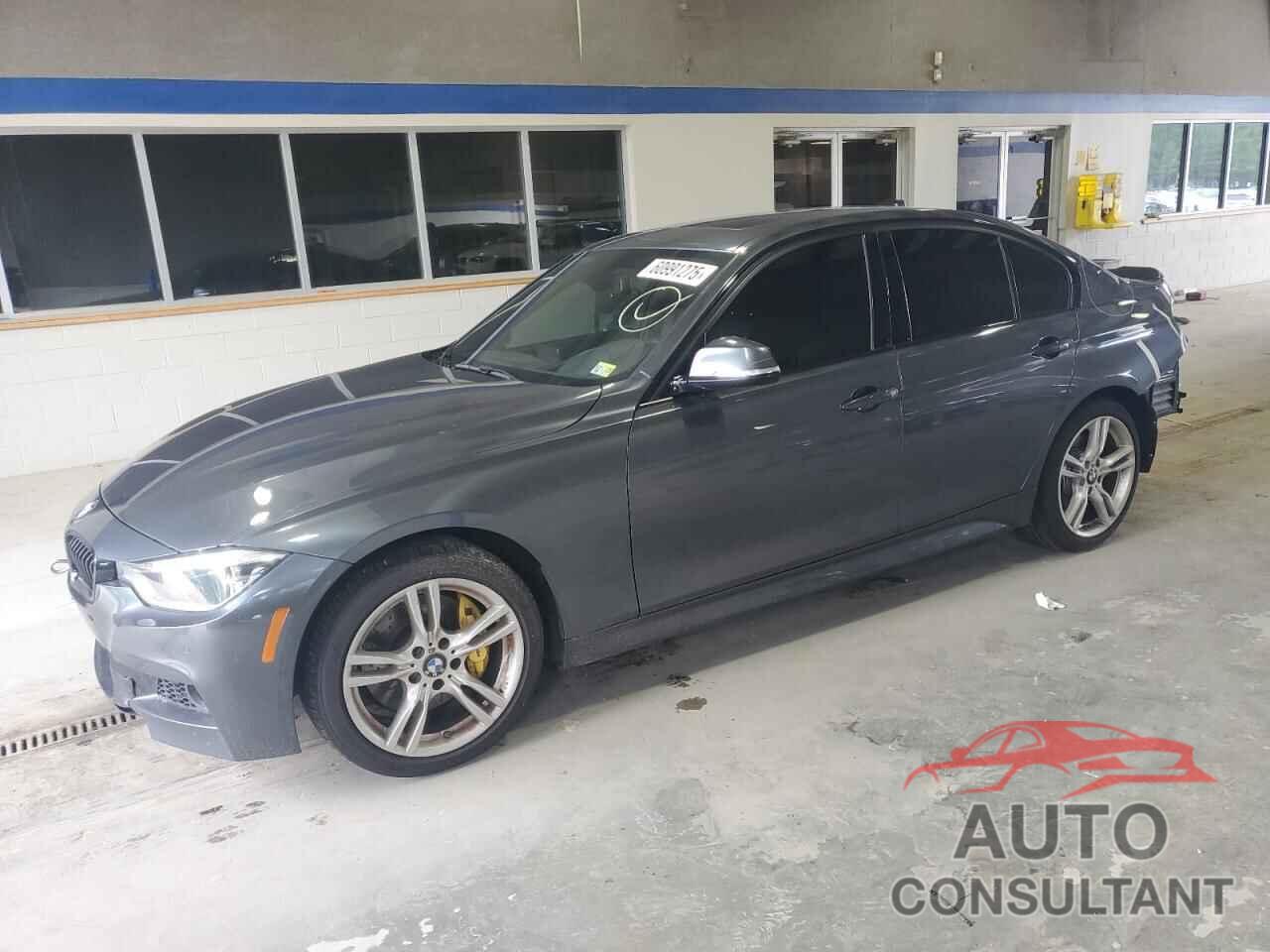 BMW 3 SERIES 2018 - WBA8B7C54JA586045