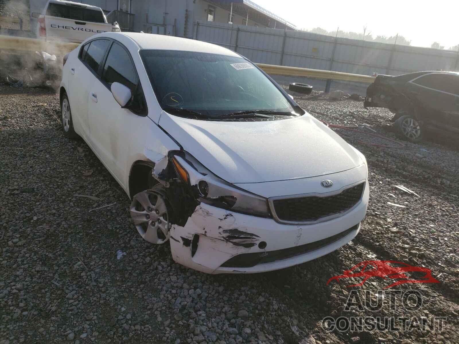KIA FORTE 2018 - 3KPFL4A78JE262426