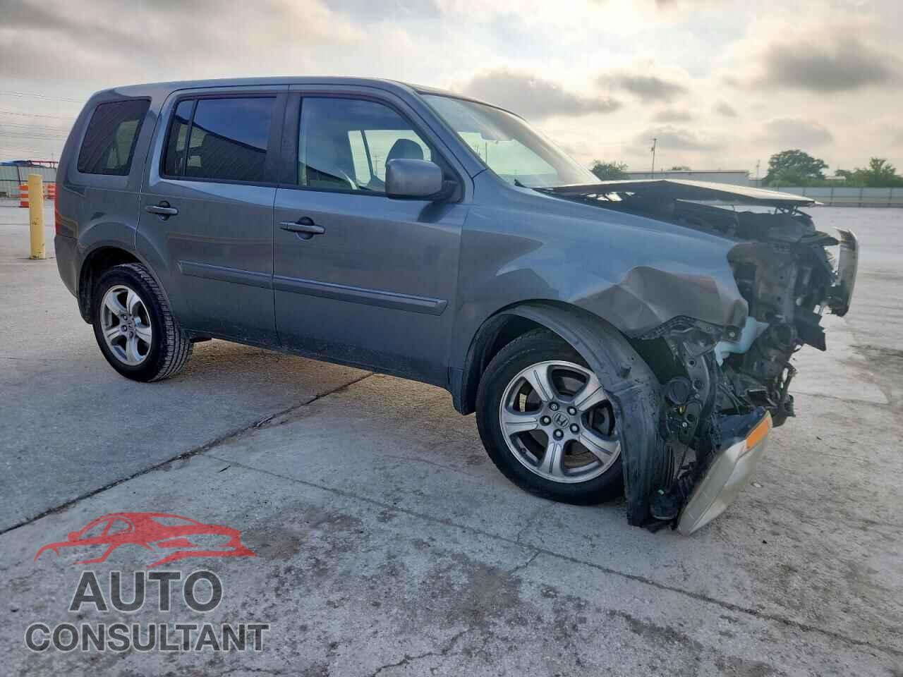 HONDA PILOT 2013 - 5FNYF3H41DB037995