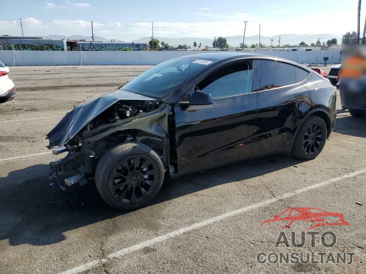 TESLA MODEL Y 2023 - 7SAYGDEEXPA110236