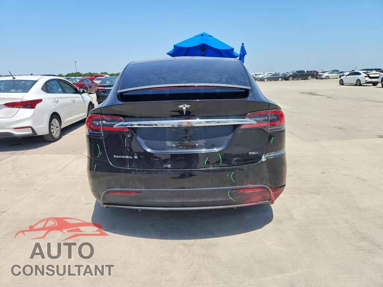 TESLA MODEL X 2017 - 5YJXCBE26HF041838