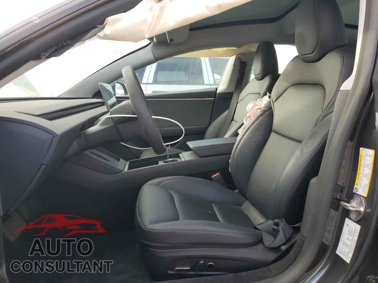 TESLA MODEL 3 2024 - 5YJ3E1EA2RF863029