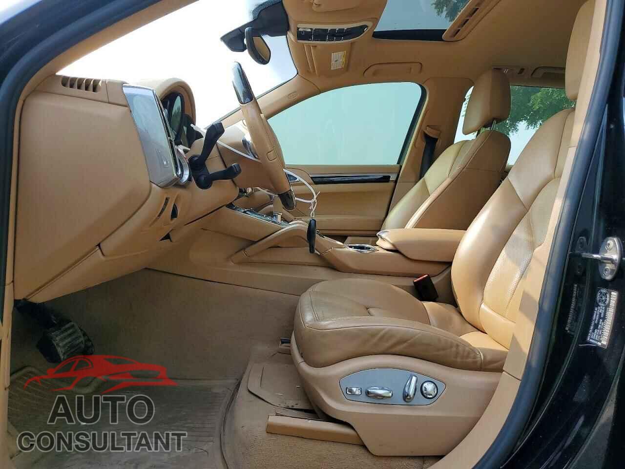 PORSCHE CAYENNE 2013 - WP1AA2A22DLA03577