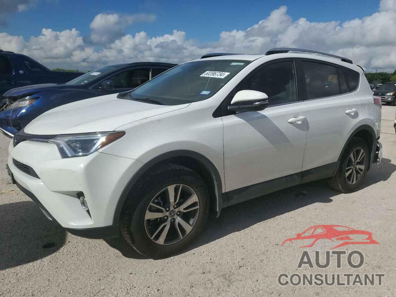 TOYOTA RAV4 2017 - JTMWFREV6HJ120442