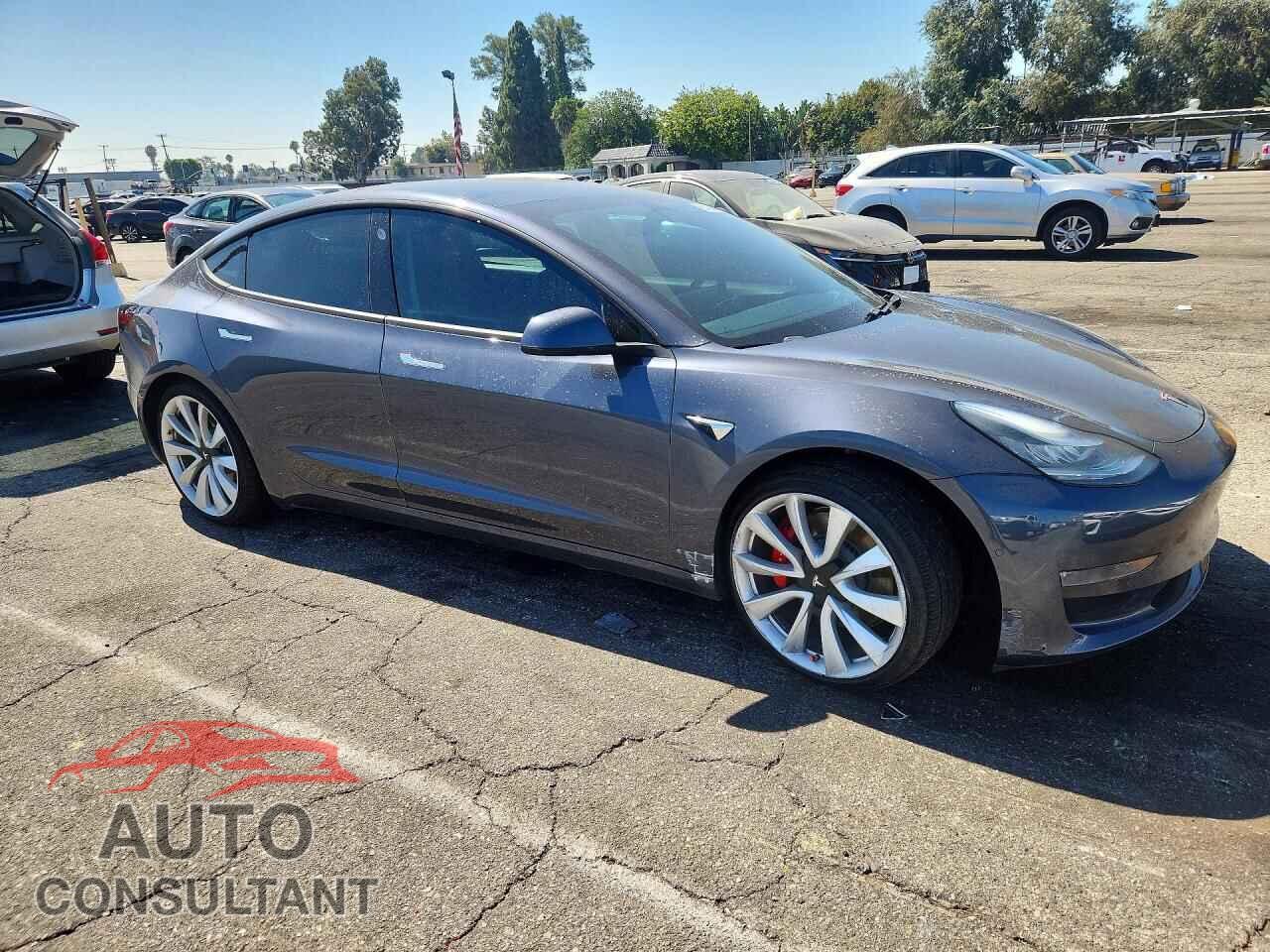TESLA MODEL 3 2019 - 5YJ3E1EB8KF237550