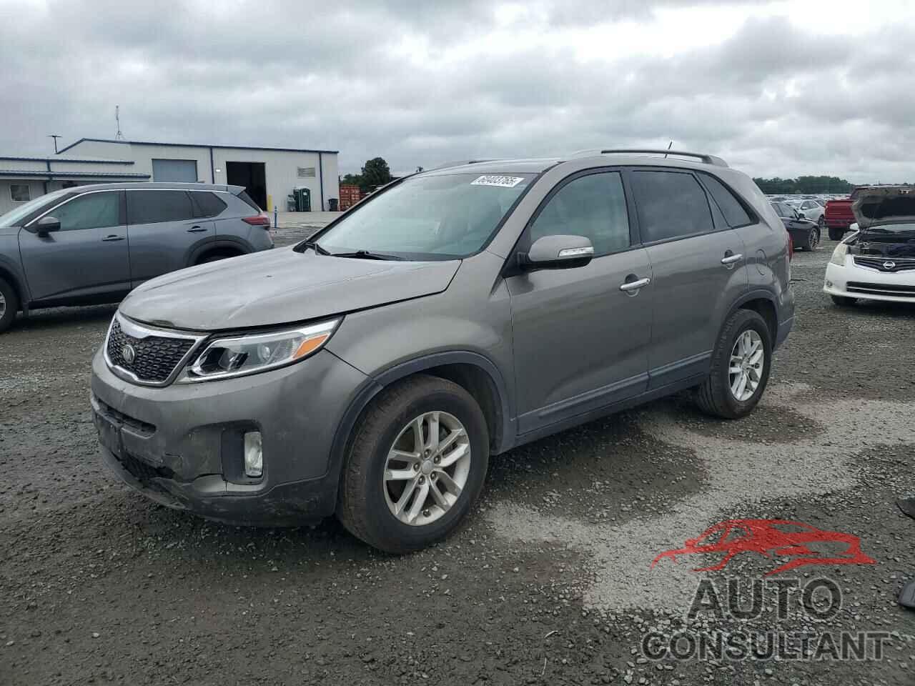 KIA SORENTO 2015 - 5XYKT3A66FG584010