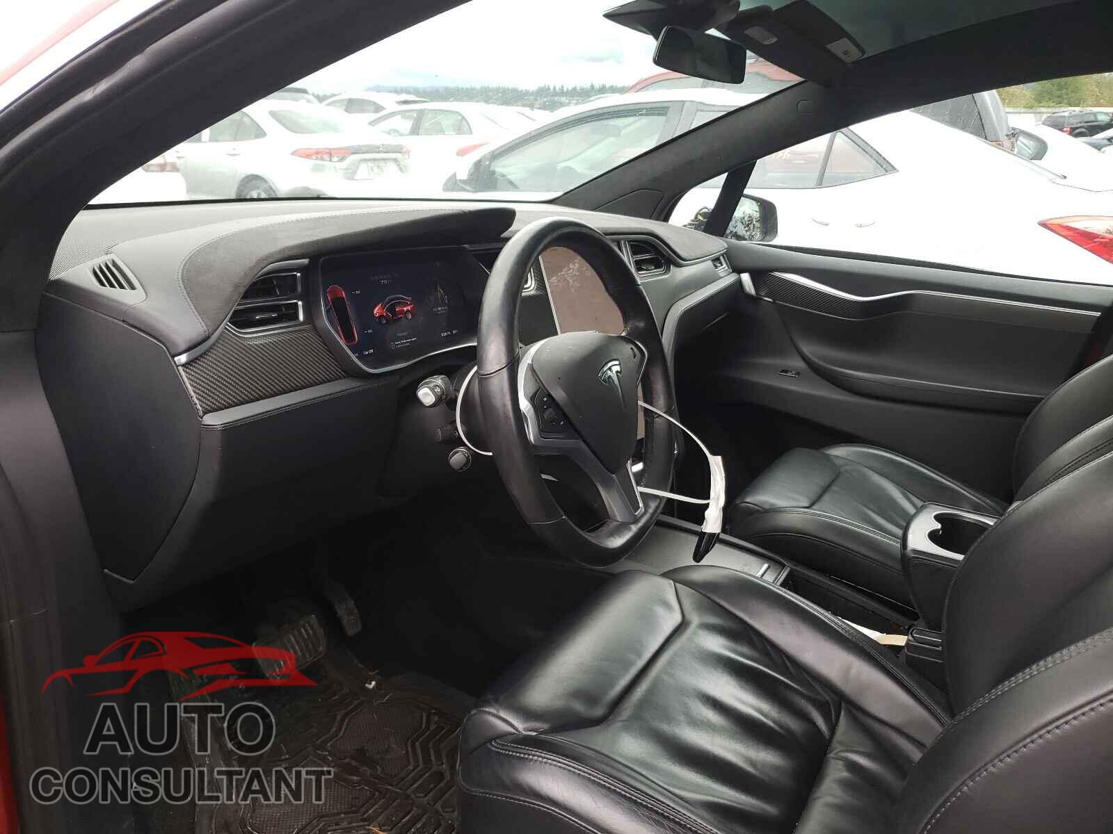 TESLA MODEL X 2017 - 5YJXCAE28HF044444