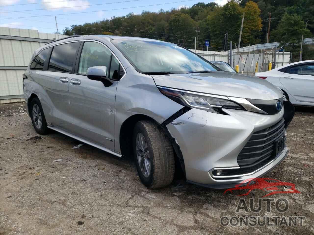 TOYOTA SIENNA 2021 - 5TDYRKEC1MS066535