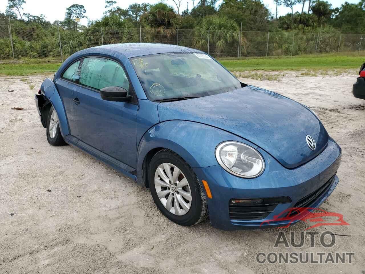 VOLKSWAGEN BEETLE 2018 - 3VWFD7AT5JM709566