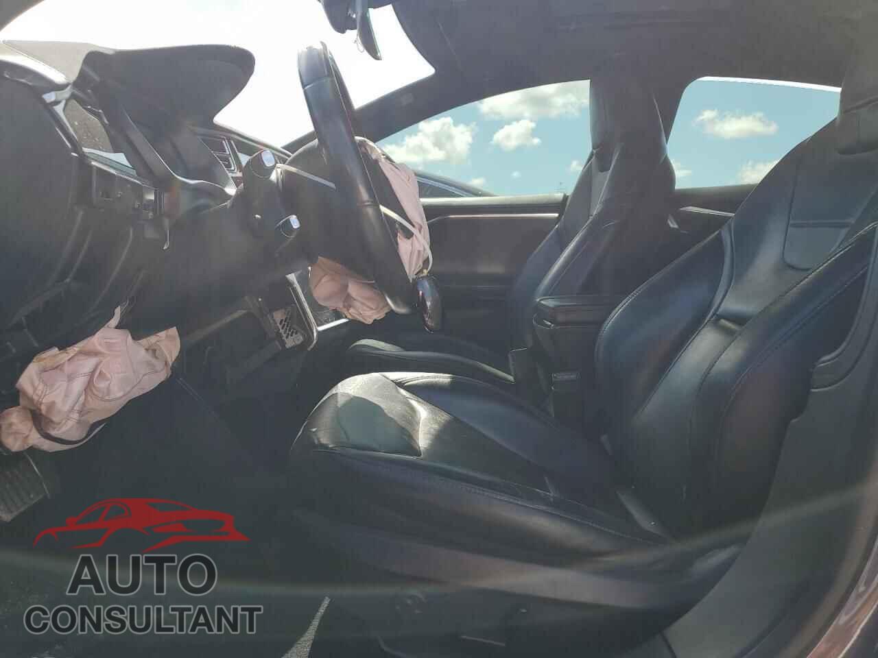TESLA MODEL S 2015 - 5YJSA1E25FF112695