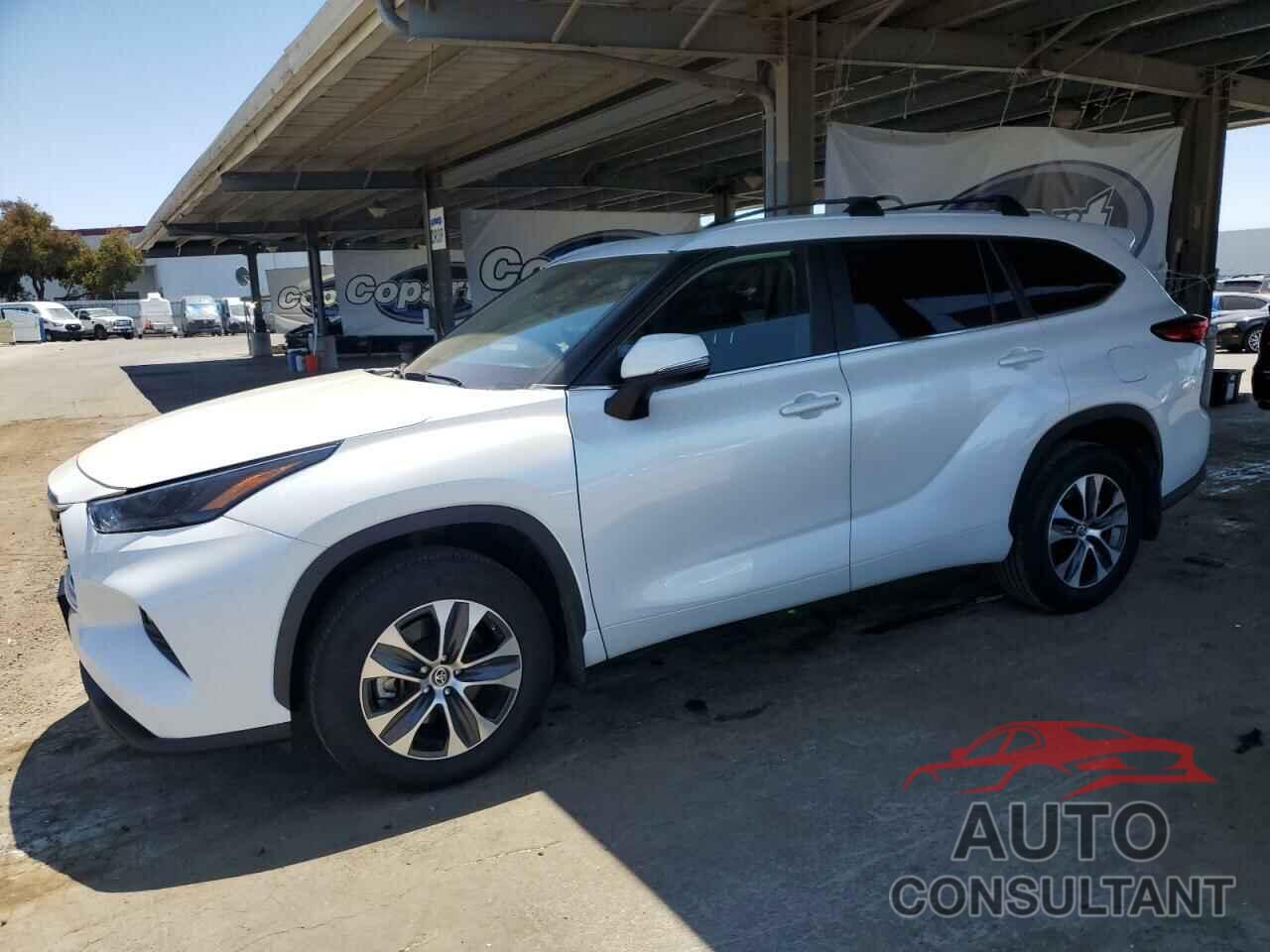 TOYOTA HIGHLANDER 2023 - 5TDKDRAH6PS513539