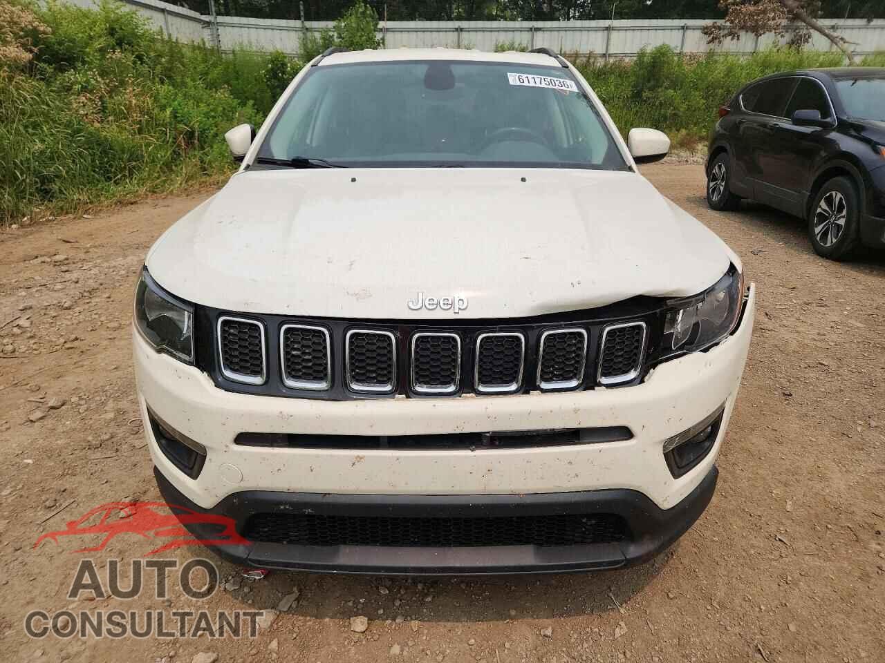 JEEP COMPASS 2018 - 3C4NJDBB1JT113601