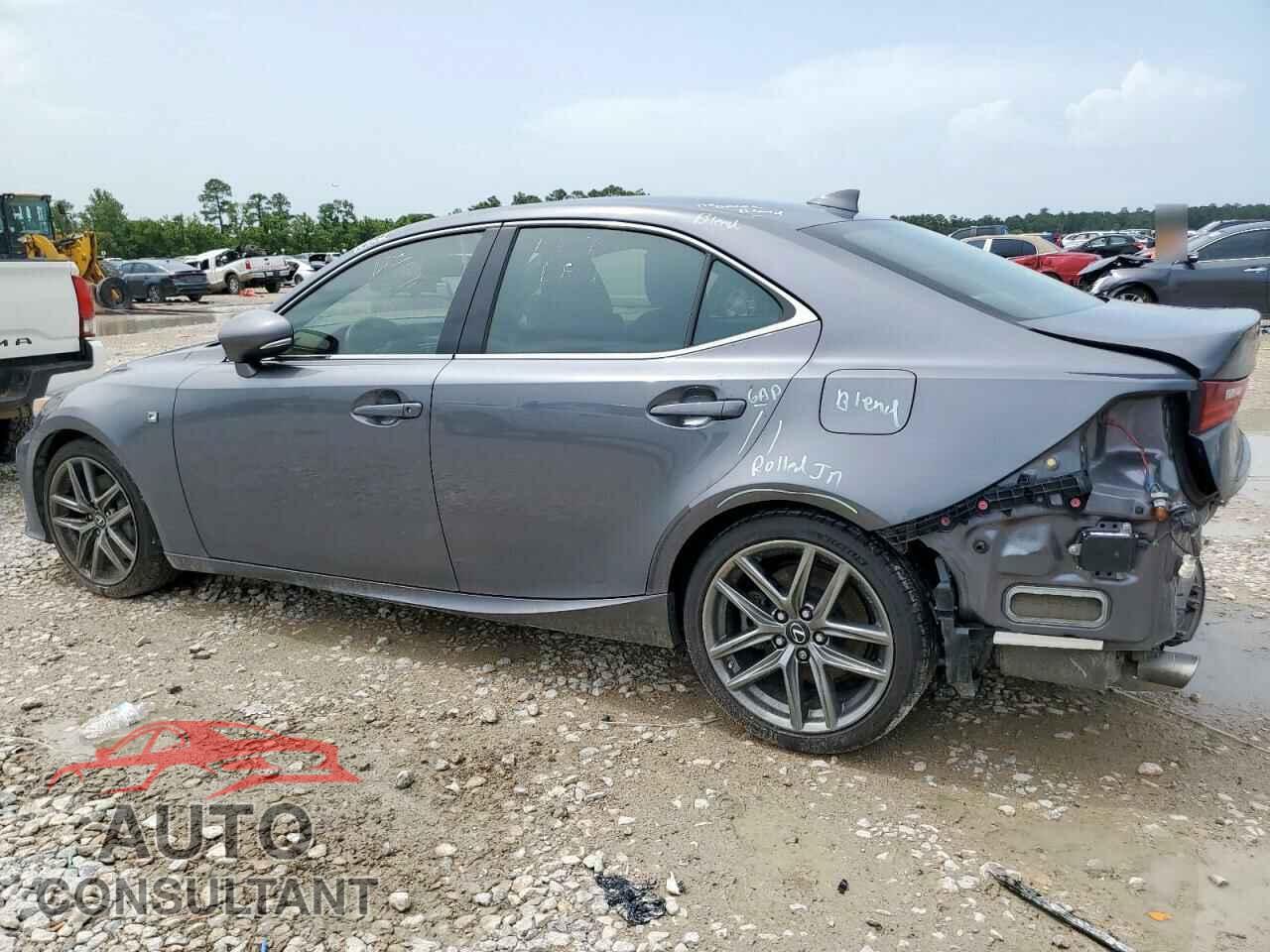 LEXUS IS 2014 - JTHBE1D27E5004003