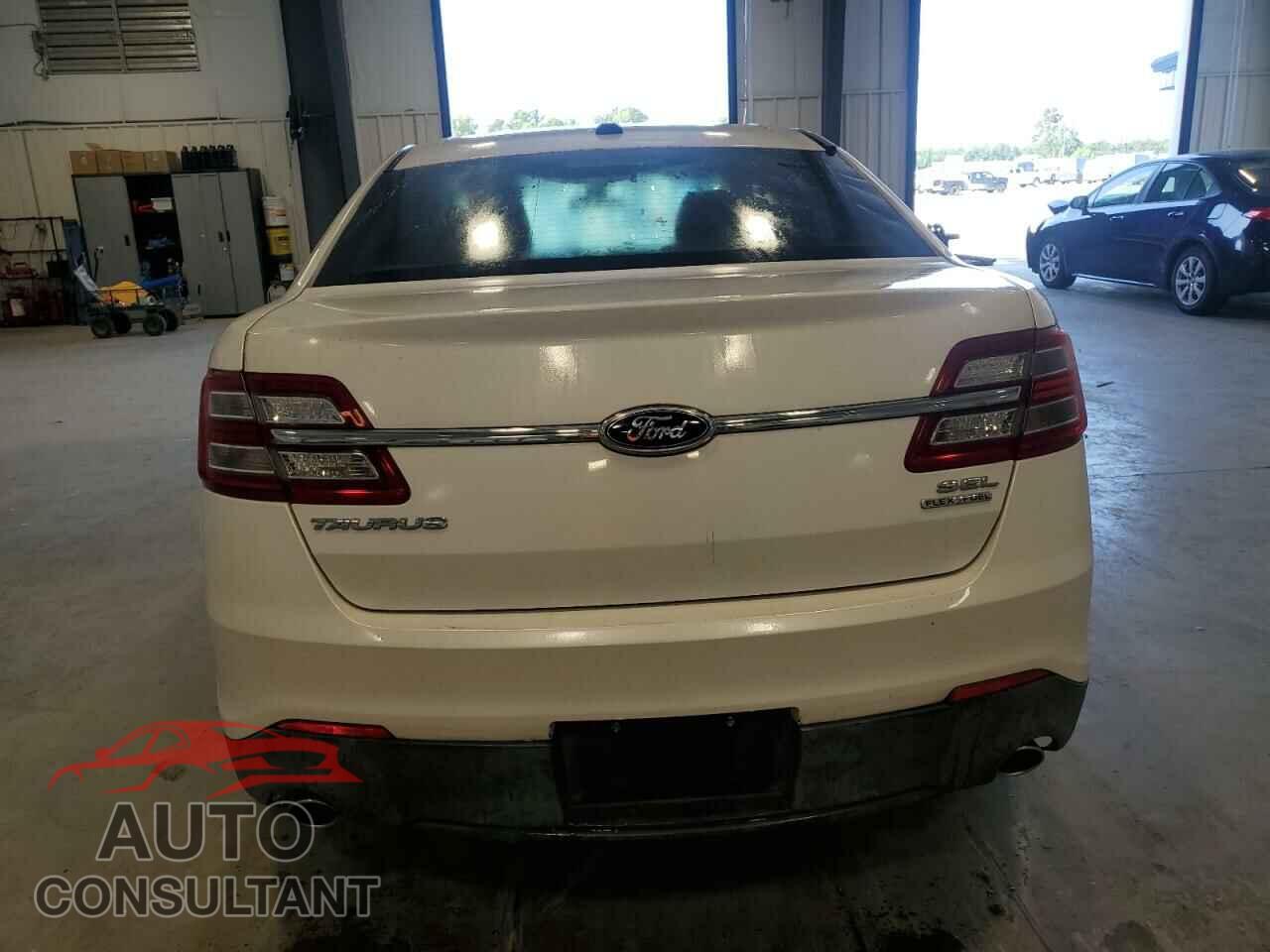 FORD TAURUS 2013 - 1FAHP2E80DG130954