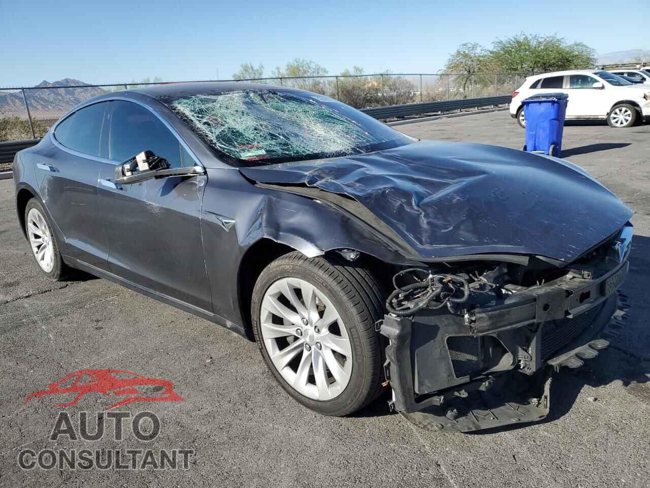 TESLA MODEL S 2017 - 5YJSA1E17HF206247