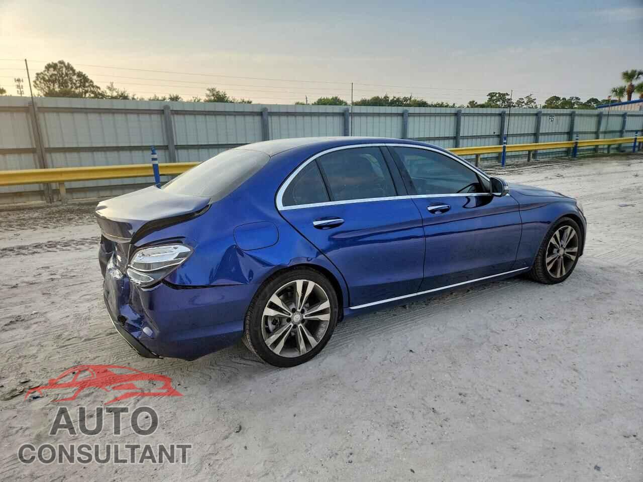 MERCEDES-BENZ C-CLASS 2017 - 55SWF4JB2HU206612