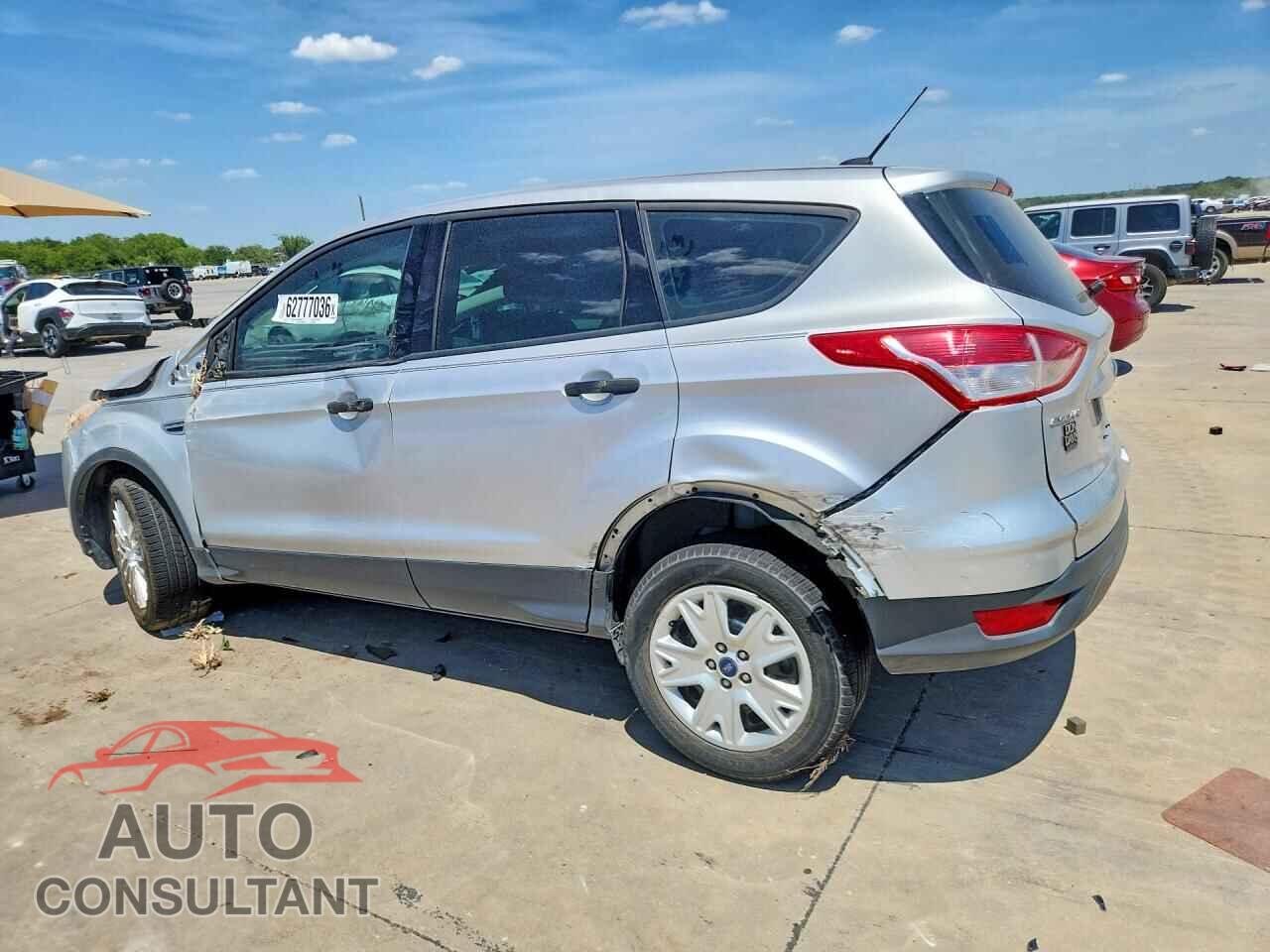 FORD ESCAPE 2016 - 1FMCU0F77GUB70893