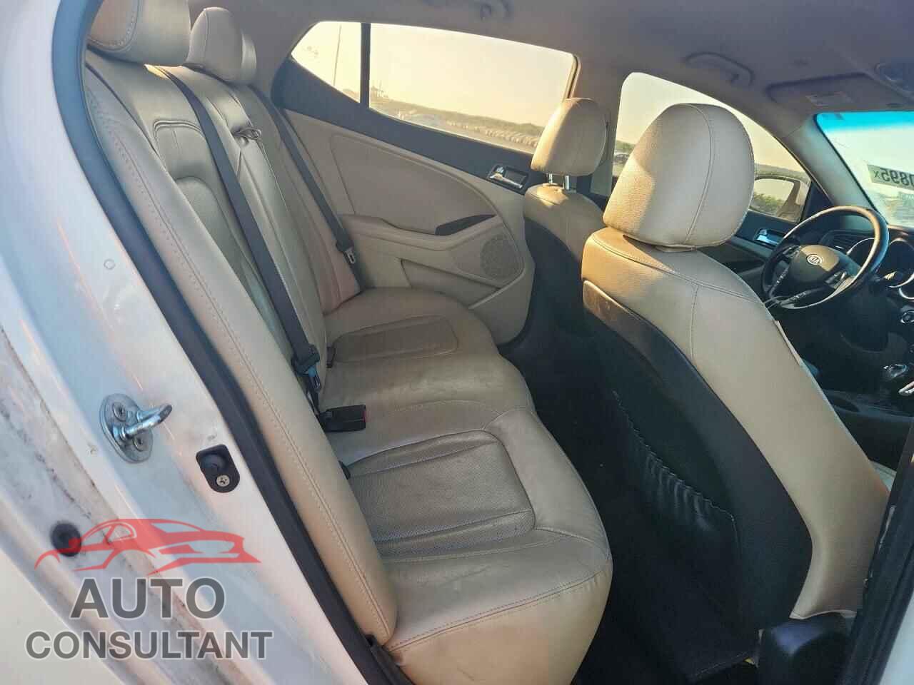 KIA OPTIMA 2011 - KNAGN4A79B5145575