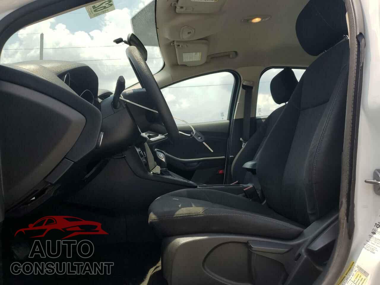 FORD FOCUS 2015 - 1FADP3K24FL295663
