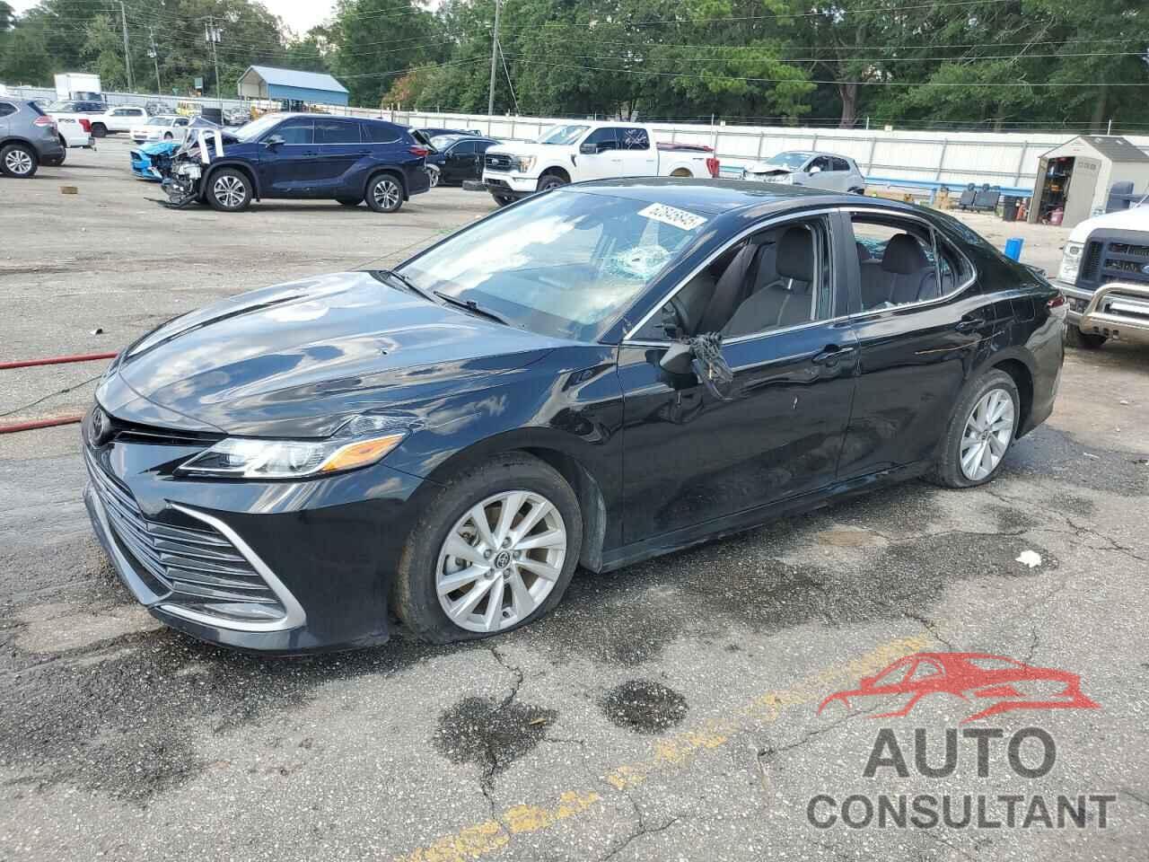 TOYOTA CAMRY 2022 - 4T1C11AK2NU052225