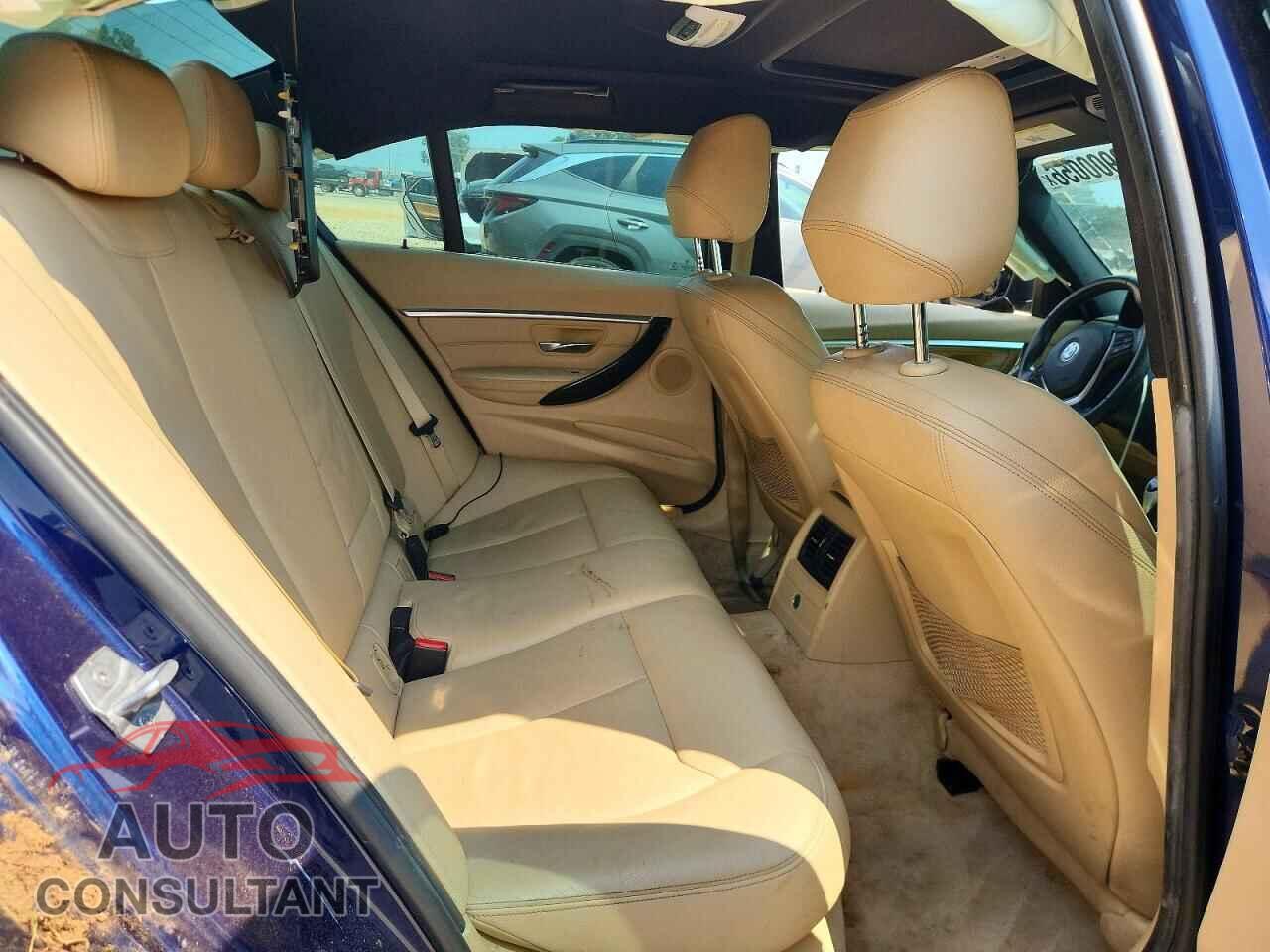 BMW 3 SERIES 2016 - WBA8E9G52GNU29340