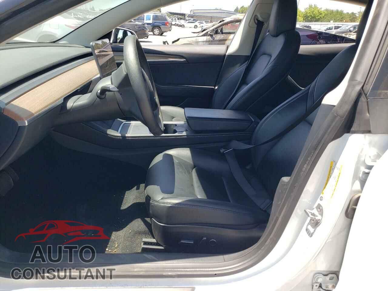 TESLA MODEL 3 2022 - 5YJ3E1EB1NF237555