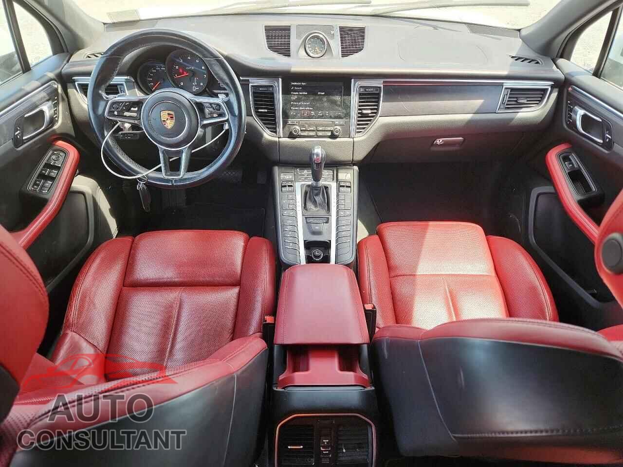 PORSCHE MACAN 2017 - WP1AG2A55HLB53729