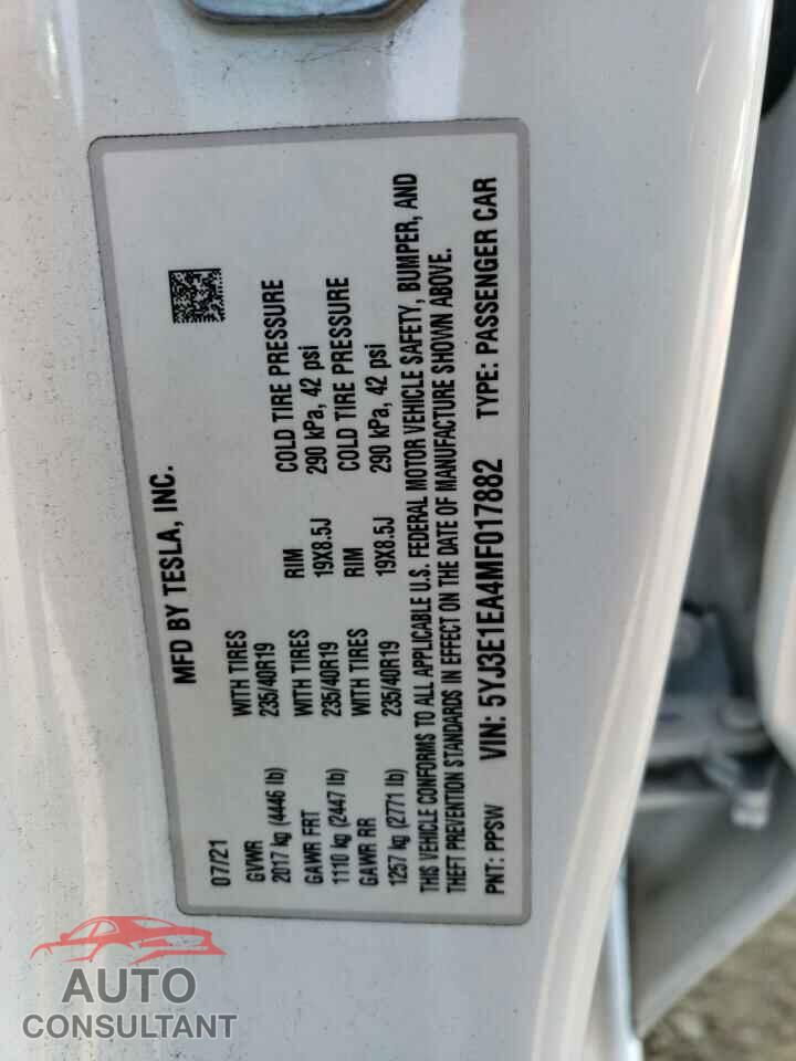 TESLA MODEL 3 2021 - 5YJ3E1EA4MF017882