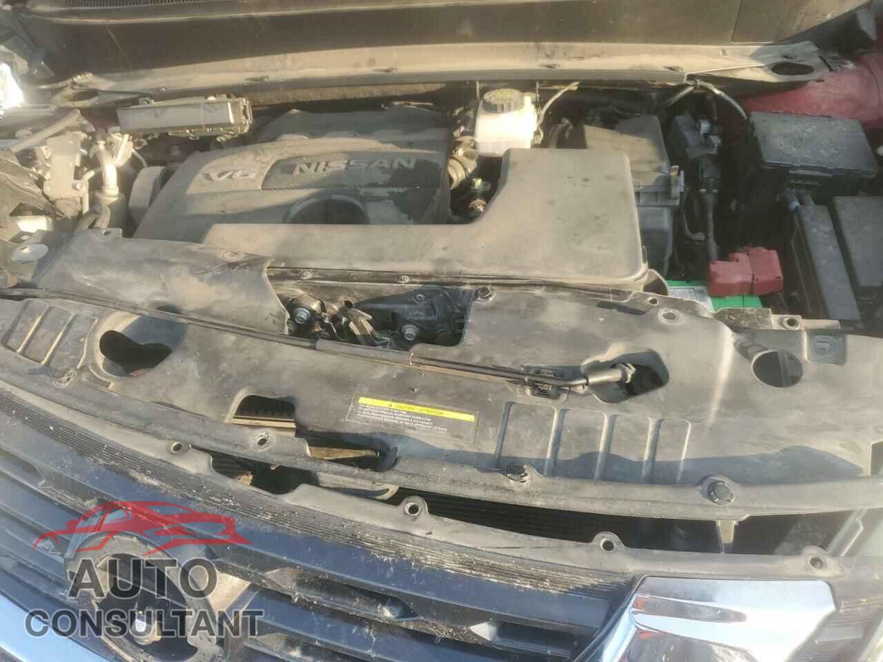 NISSAN PATHFINDER 2017 - 5N1DR2MN5HC614671