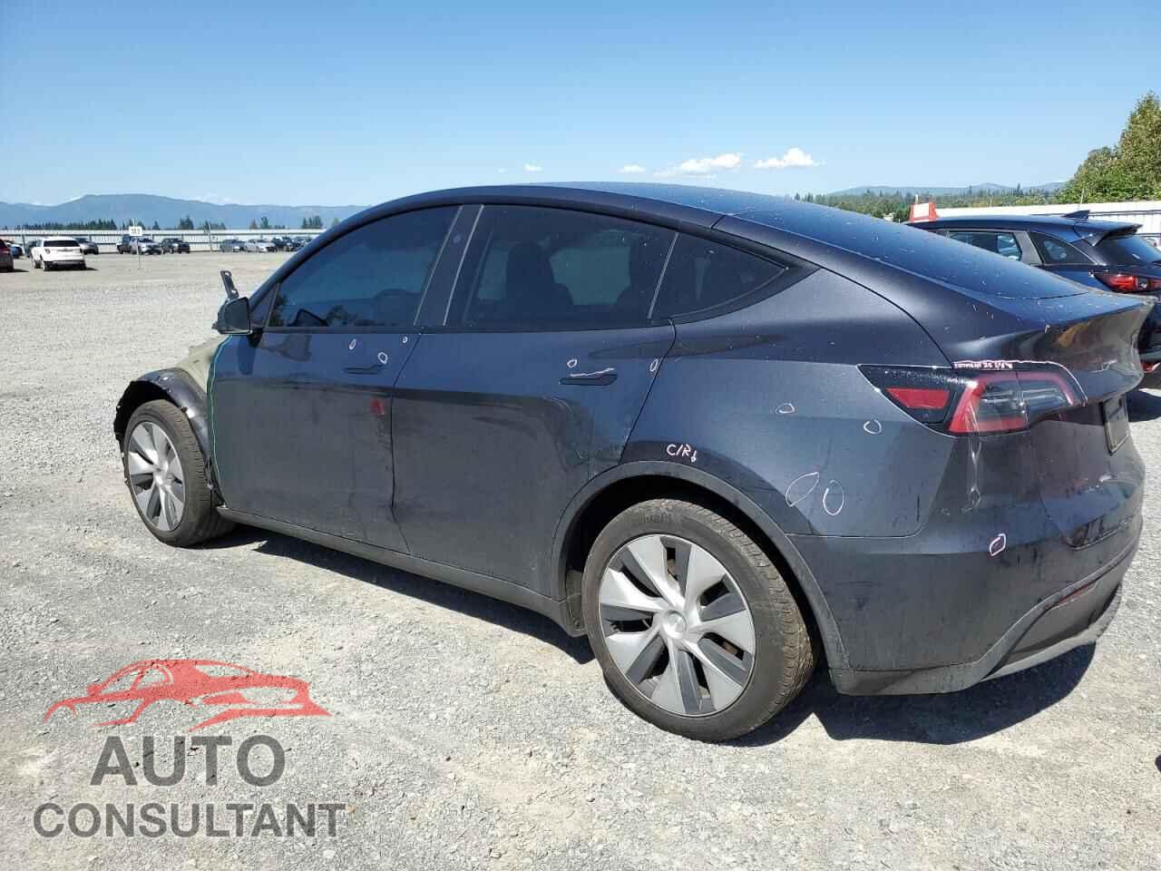 TESLA MODEL Y 2024 - 7SAYGDEE2RF064343
