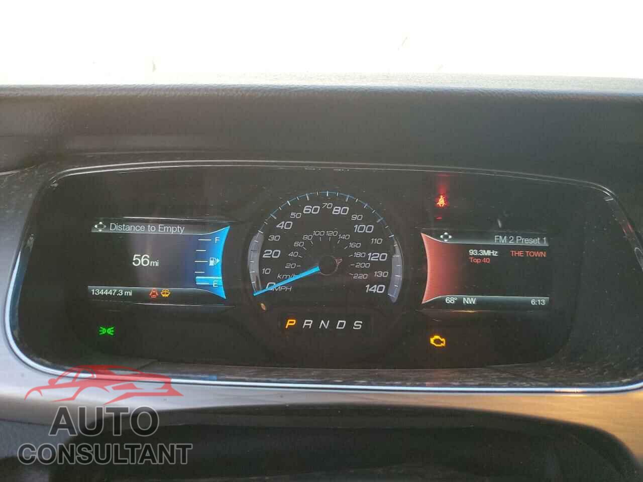 FORD TAURUS 2017 - 1FAHP2E82HG125938