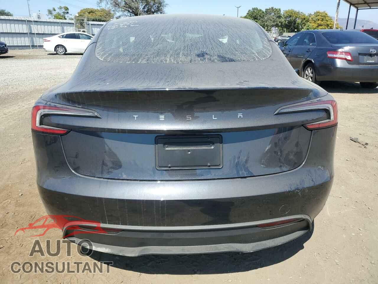 TESLA MODEL 3 2024 - 5YJ3E1EA7RF747583