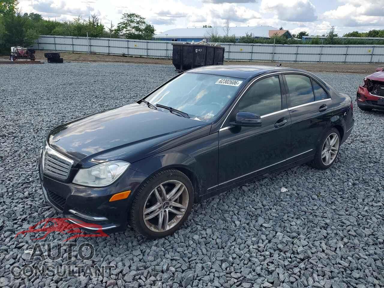 MERCEDES-BENZ C-CLASS 2012 - WDDGF8BB2CA669871