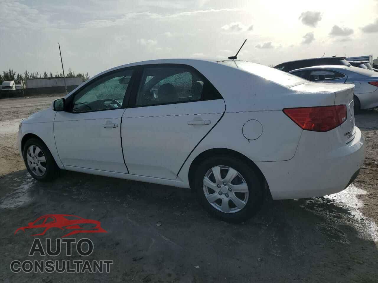 KIA FORTE 2011 - KNAFT4A24B5890417