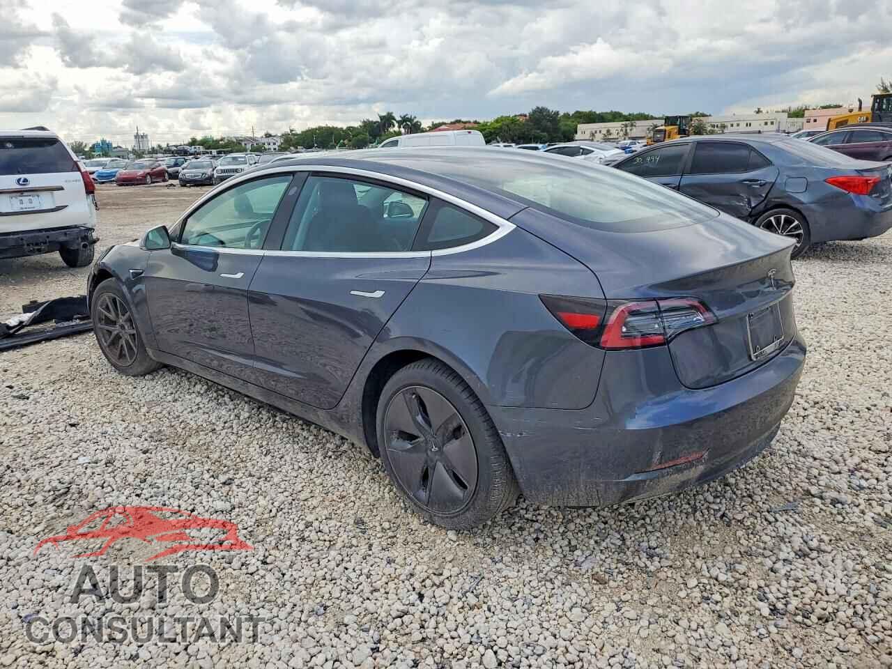 TESLA MODEL 3 2018 - 5YJ3E1EA7JF123836