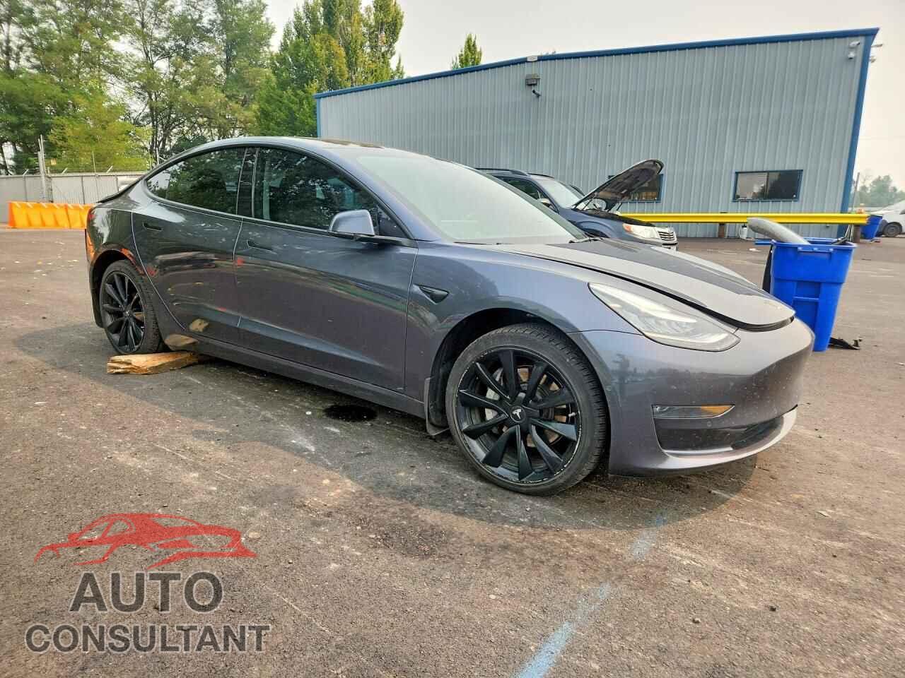 TESLA MODEL 3 2018 - 5YJ3E1EA7JF110181