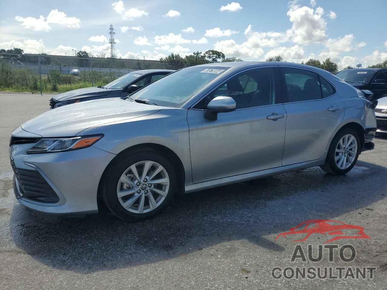 TOYOTA CAMRY 2024 - 4T1C11AK9RU882416