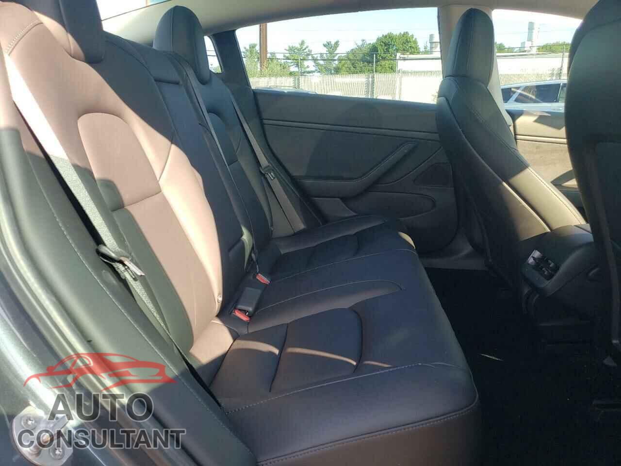 TESLA MODEL 3 2020 - 5YJ3E1EB2LF710893