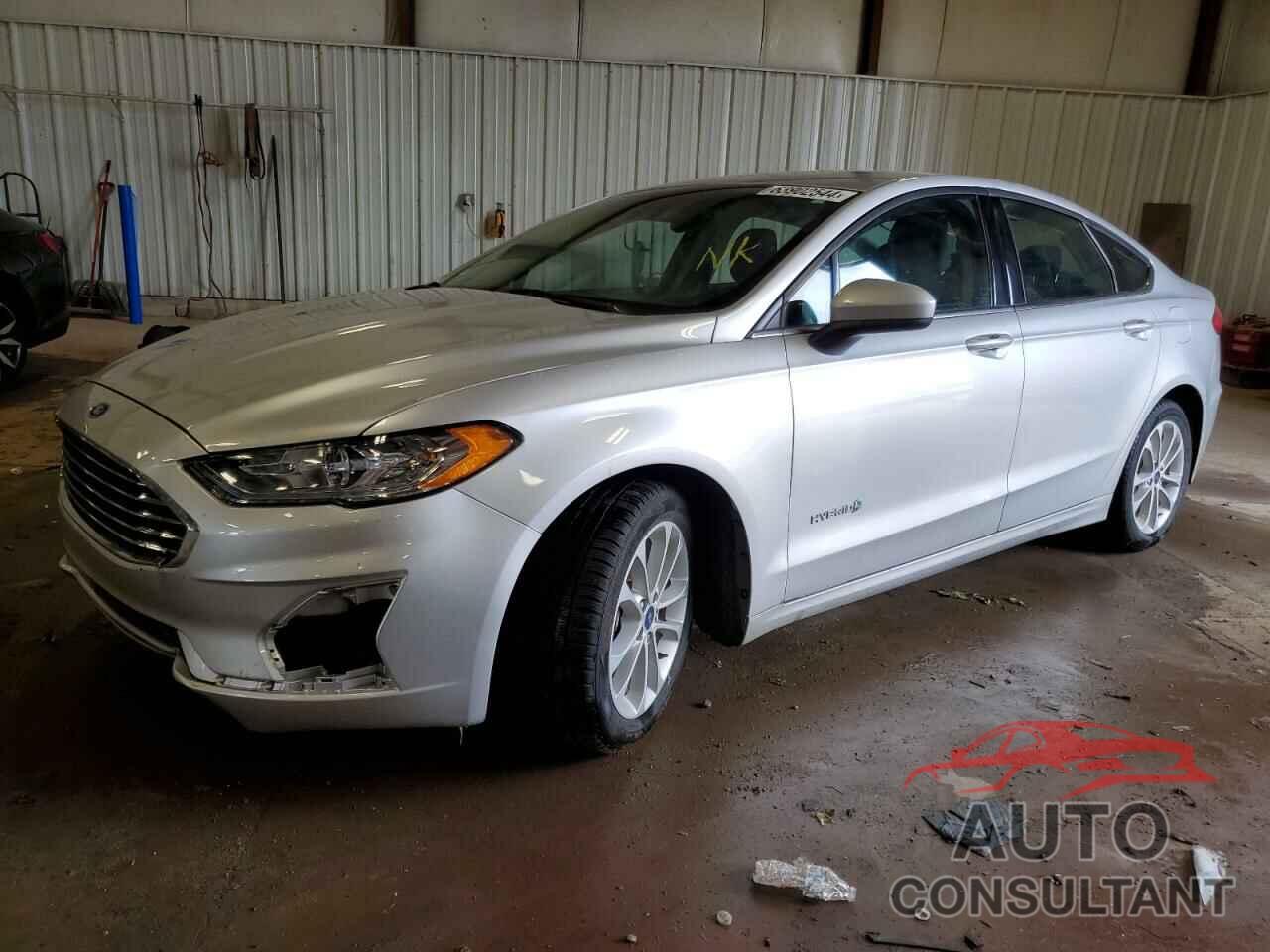 FORD FUSION 2019 - 3FA6P0LU2KR168445