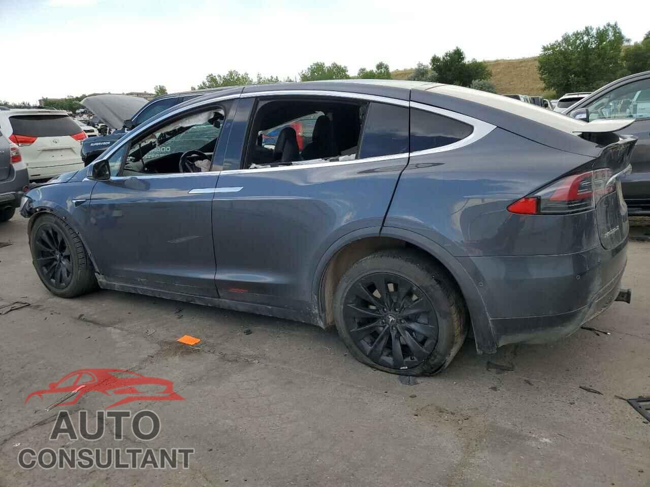 TESLA MODEL X 2018 - 5YJXCDE21JF142304