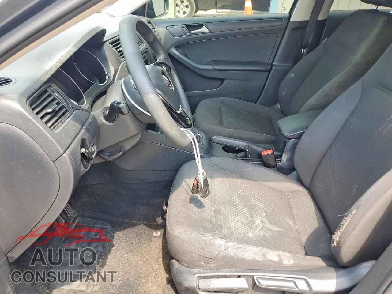 VOLKSWAGEN JETTA 2015 - 3VW2K7AJ8FM217835
