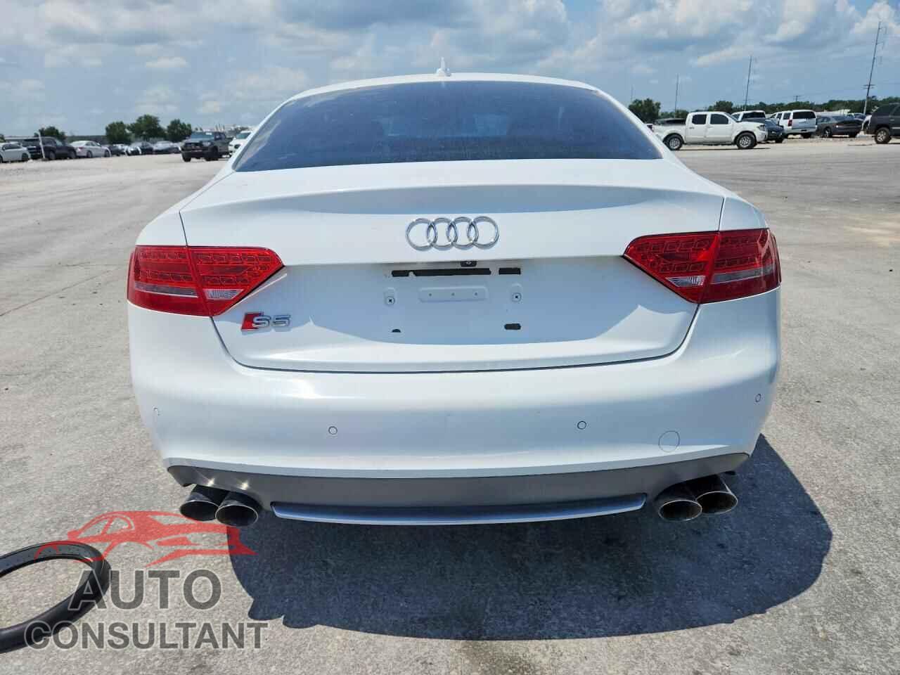 AUDI S5/RS5 2011 - WAUCVAFR6BA019298