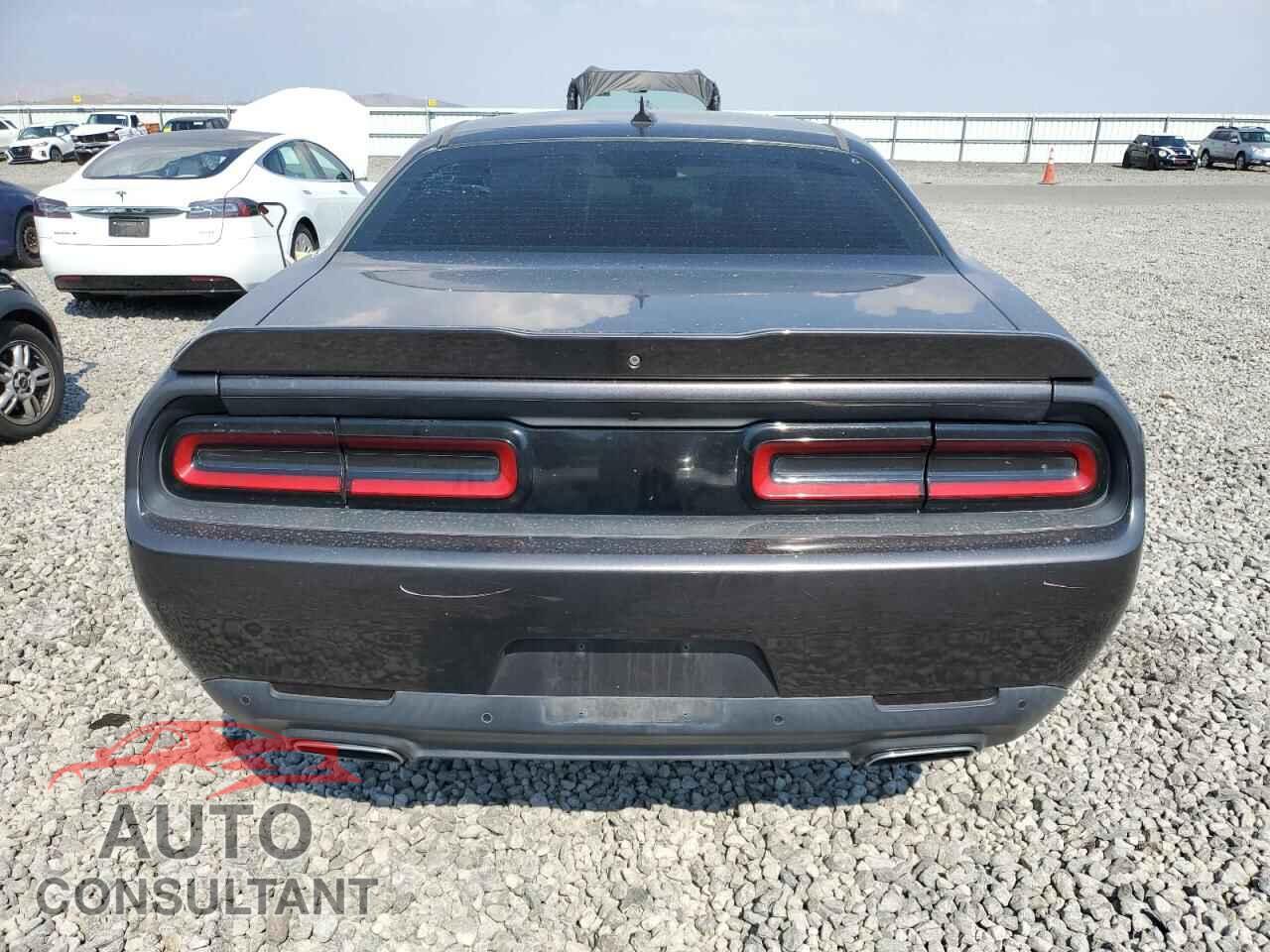 DODGE CHALLENGER 2018 - 2C3CDZGG2JH257221