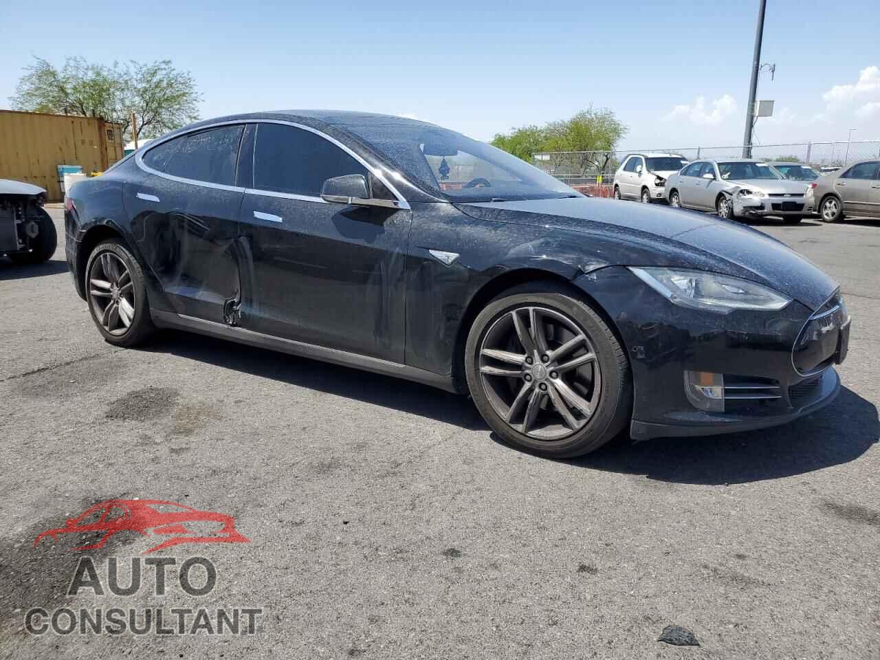 TESLA MODEL S 2015 - 5YJSA1E20FF105704