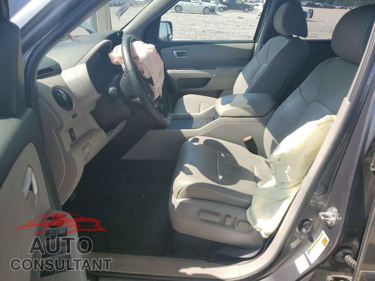 HONDA PILOT 2013 - 5FNYF3H77DB009046