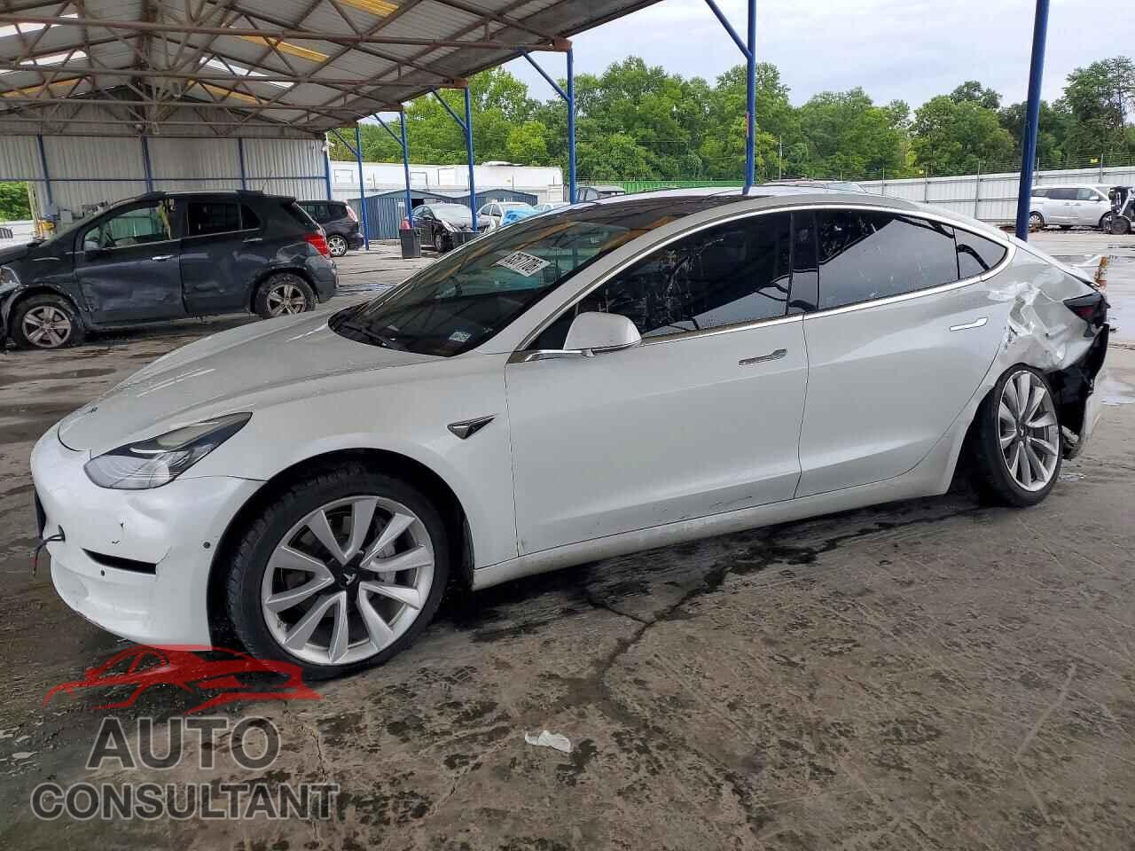 TESLA MODEL 3 2018 - 5YJ3E1EA5JF025145